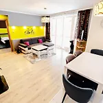 Wonder - Górskie Na Osiedlu Dozorowanym, Z Kominkami I Placem Zabaw Apartamento *